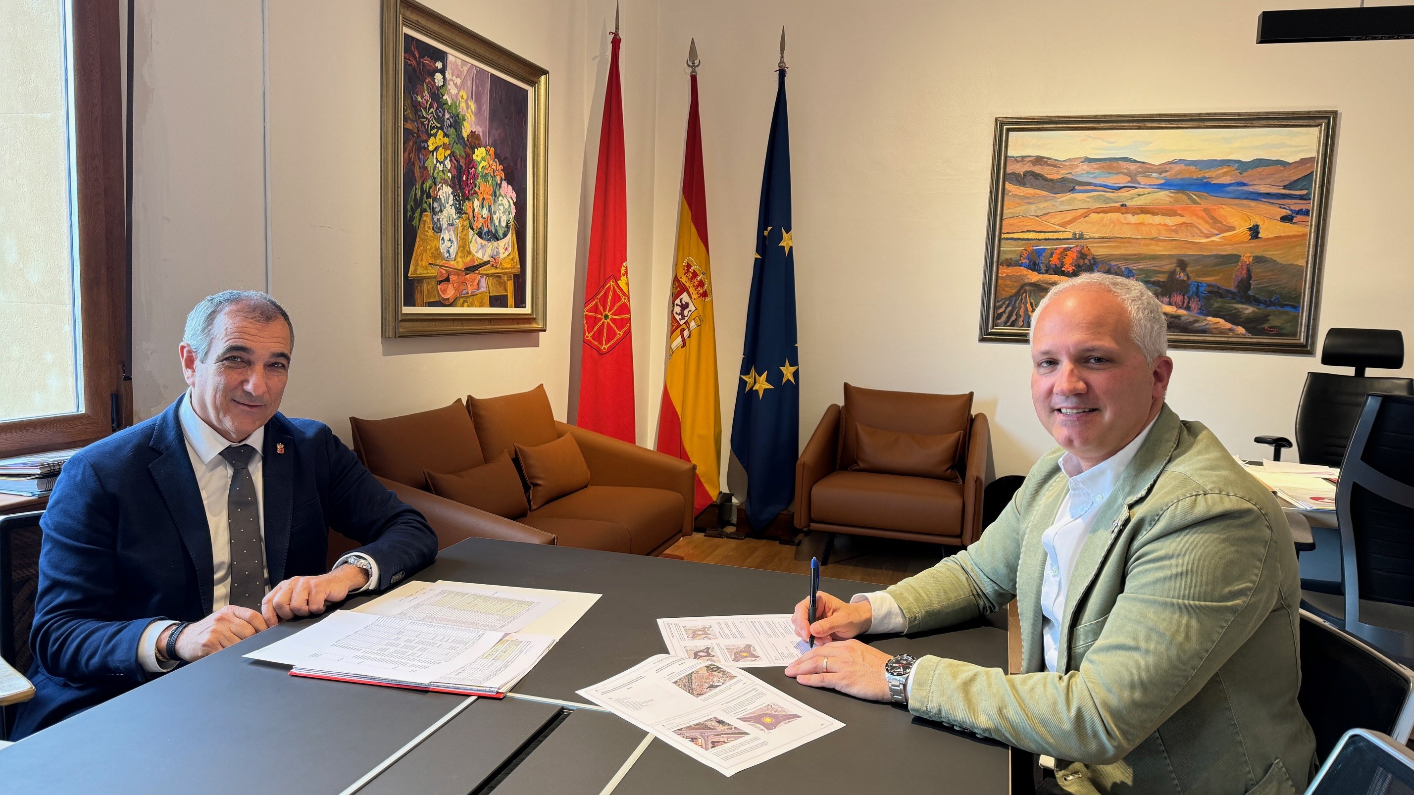 imagen El Gobierno de Navarra y el Ayuntamiento de Caparroso suscriben un protocolo de colaboración para la reforma de la intersección de la NA-128